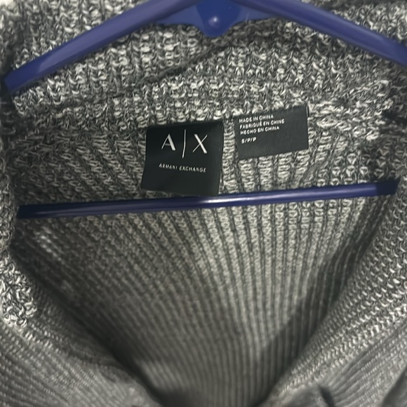 Sweater - Picture 4 of 4